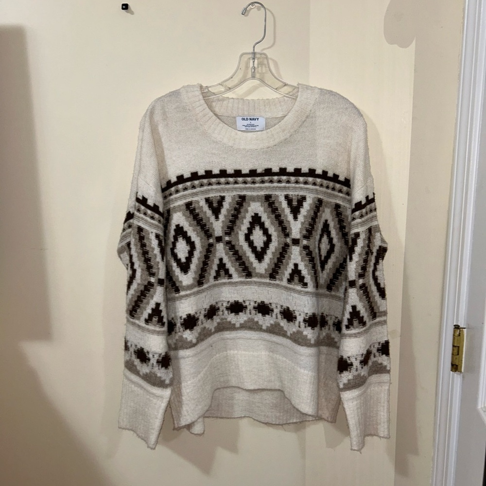 Old navy sweater